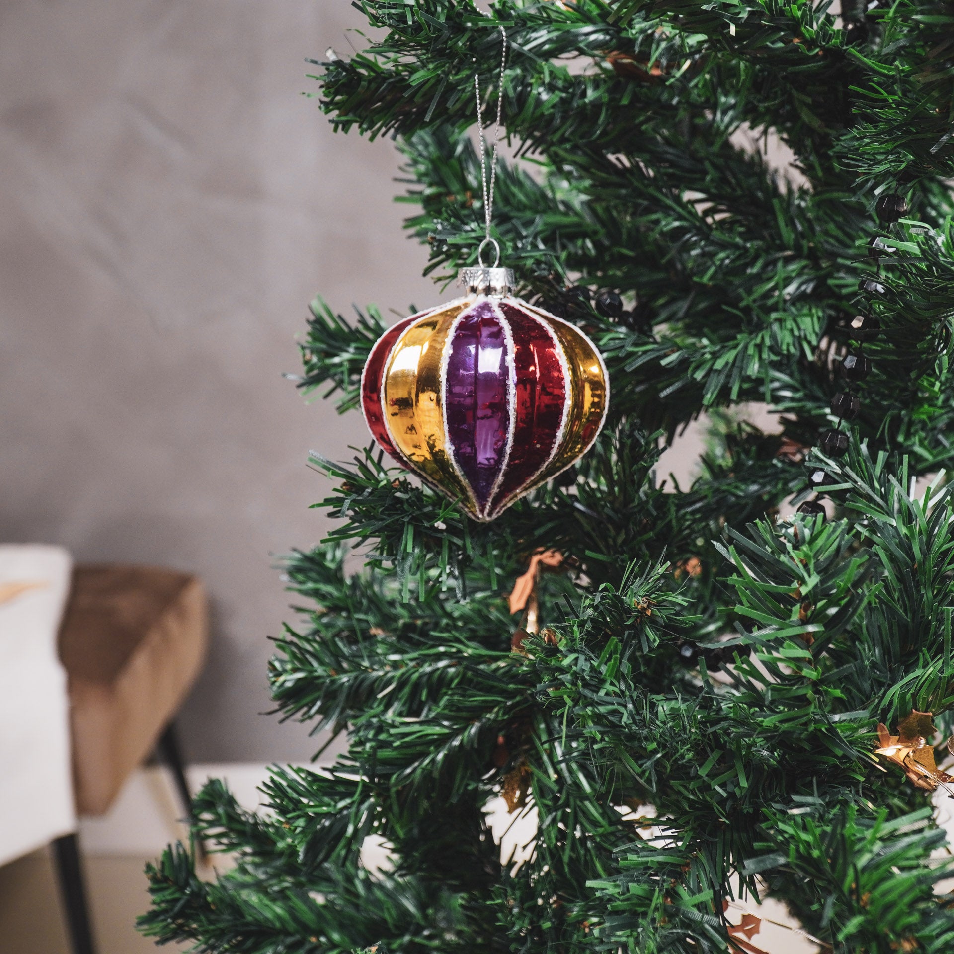 Kerstversiering - Kersthanger - Rond - Glas - Gekleurd - 8x8cm