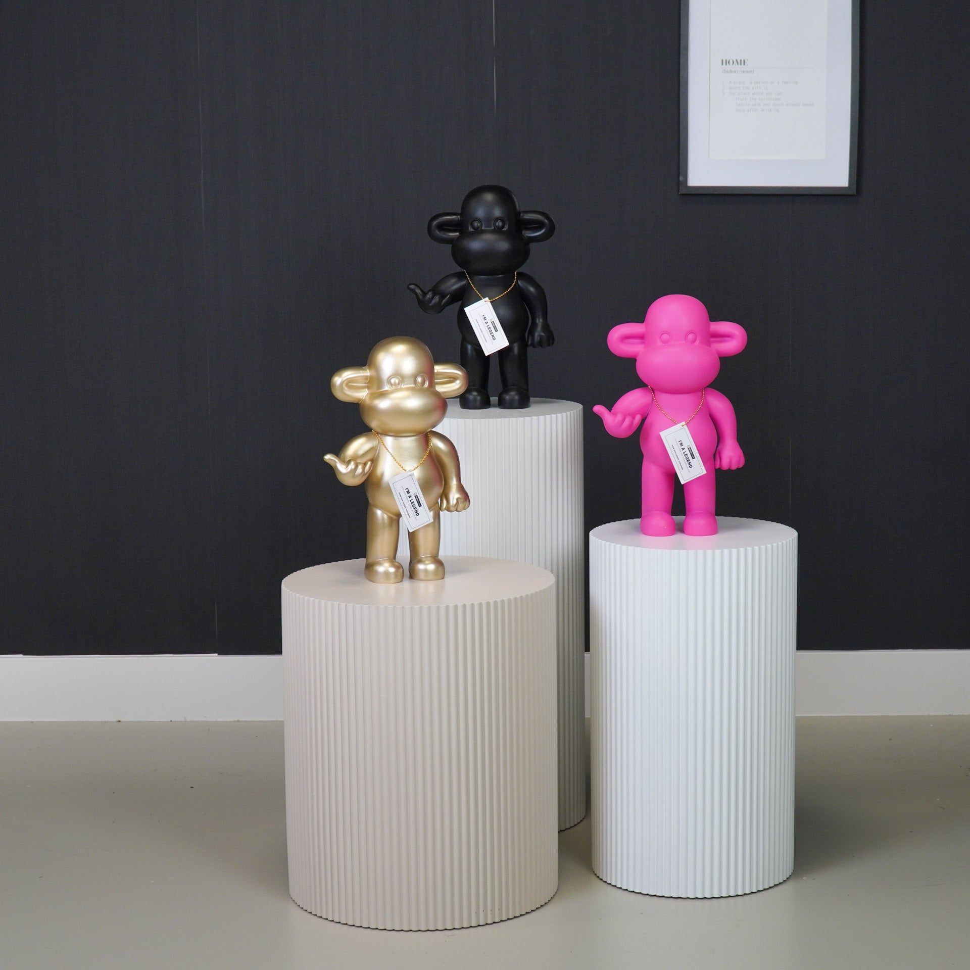 Ornament - Hang loose Aap Beeld 'The Legend' - Polyresin - Zwart - 20,5x13,5x35cm