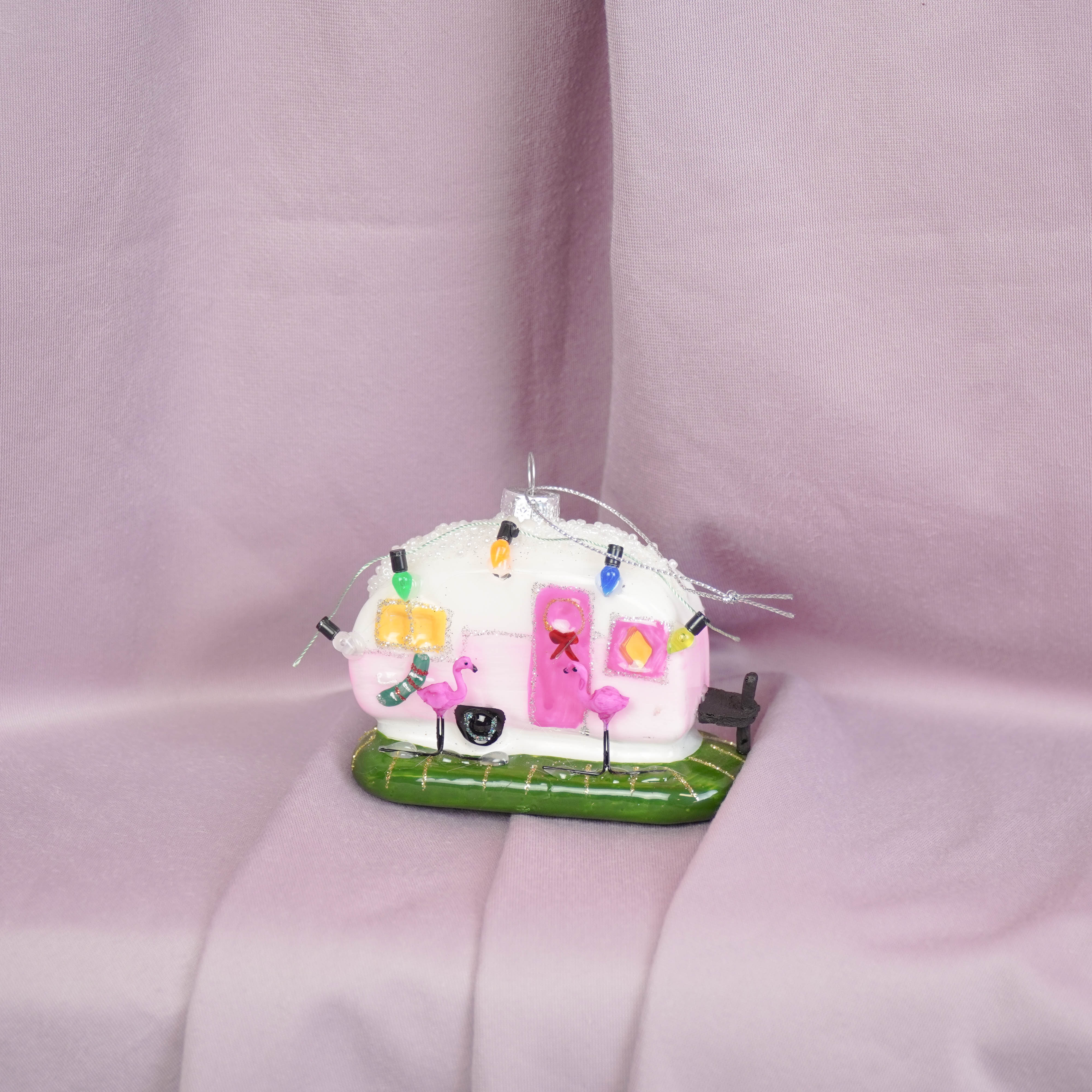 Kerstversiering - Kersthanger - Happy Caravan - Roze - Glas - 10x5x8cm