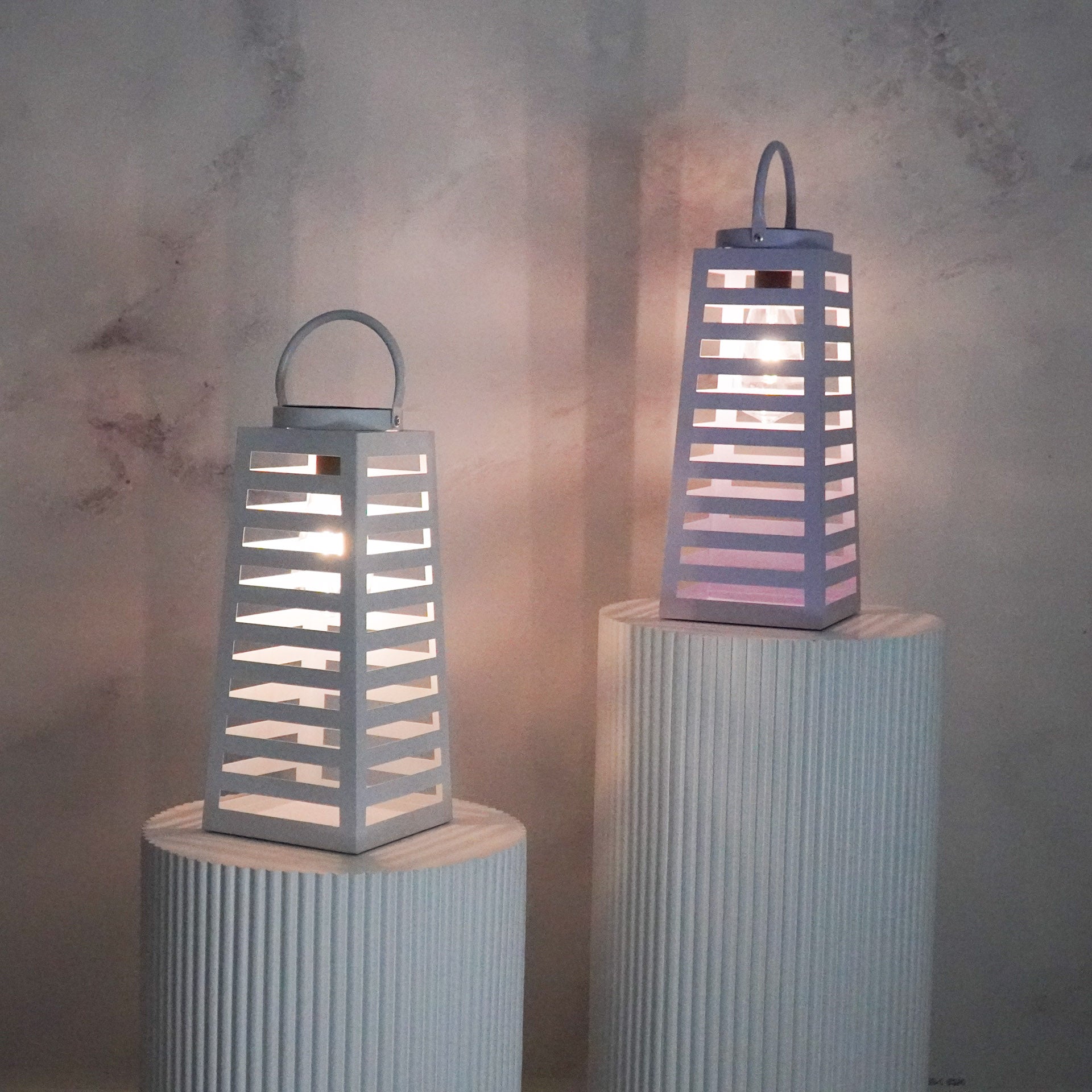 Lamp- Lantaarn/Windlicht  - Solar - Metaal - Wit - 14x14x32,5cm